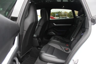 Porsche Taycan – thumbnail 15
