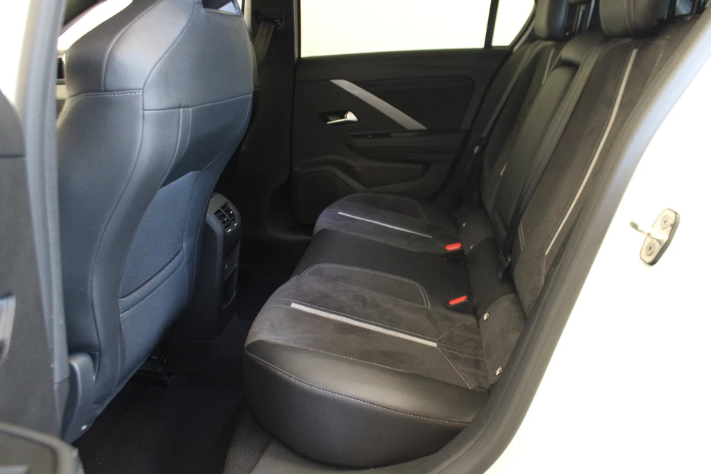 Opel Astra – foto 12