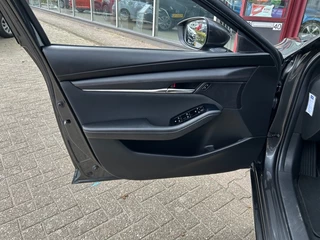 Mazda 3 – thumbnail 8