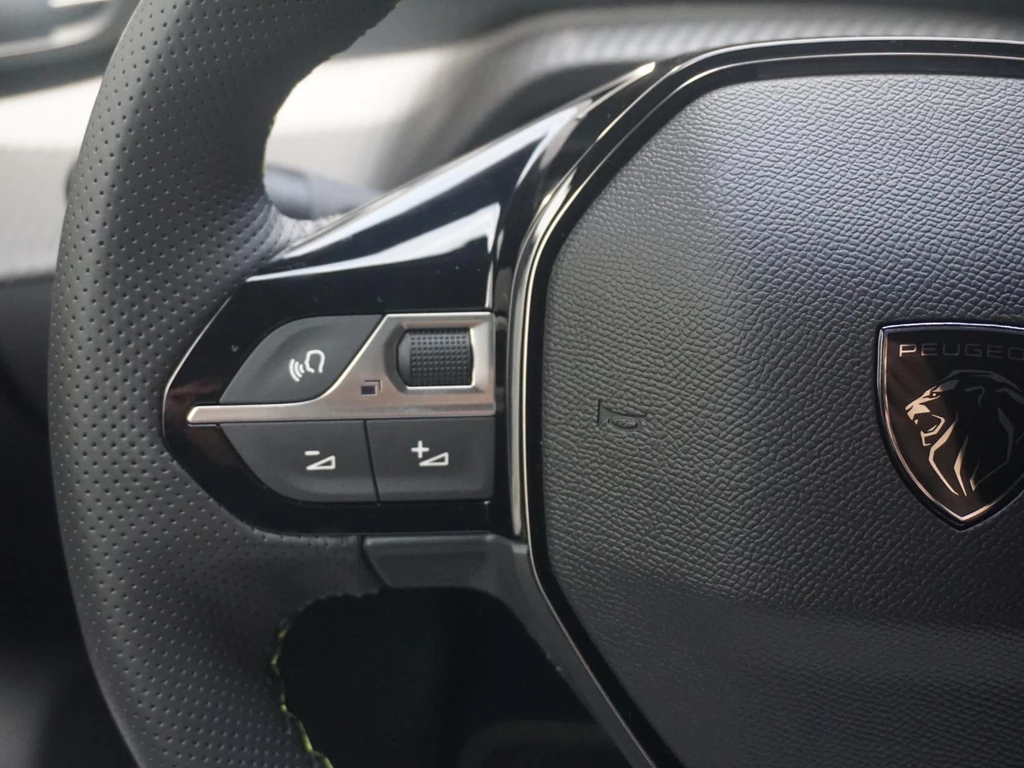 Peugeot e-208 – foto 20