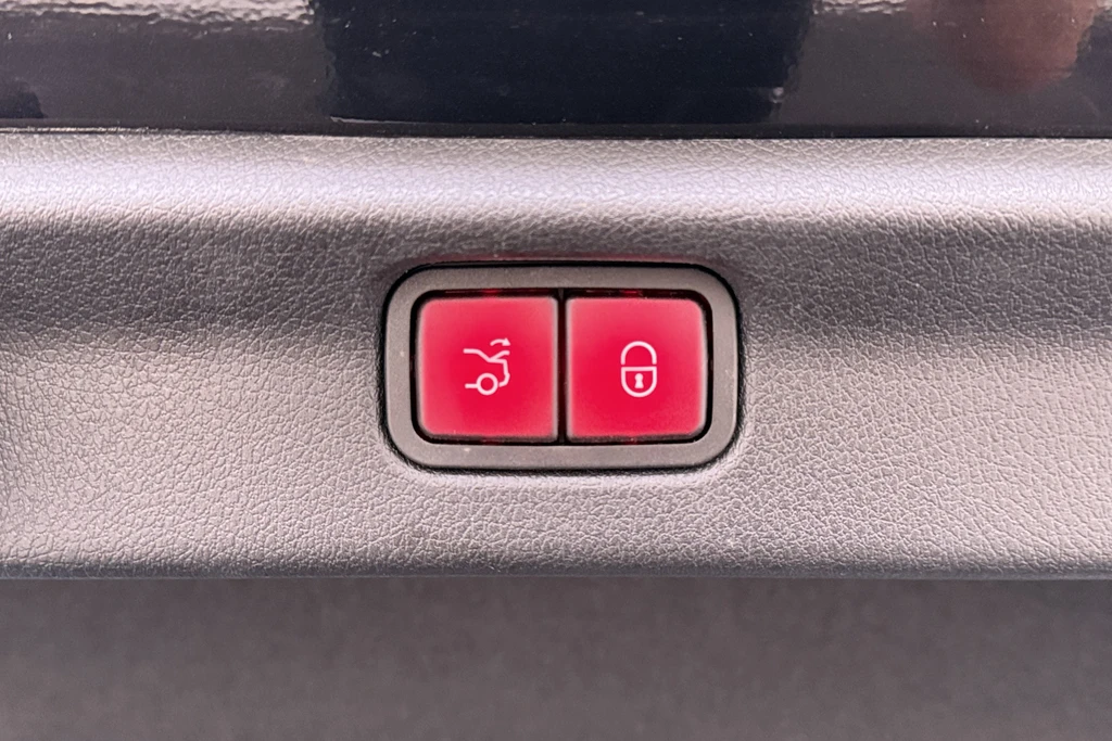 Mercedes-Benz EQE – foto 16