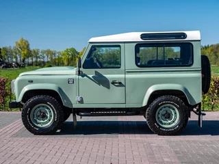 Land Rover Defender – thumbnail 9