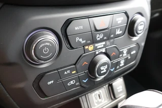 Jeep Renegade – thumbnail 24