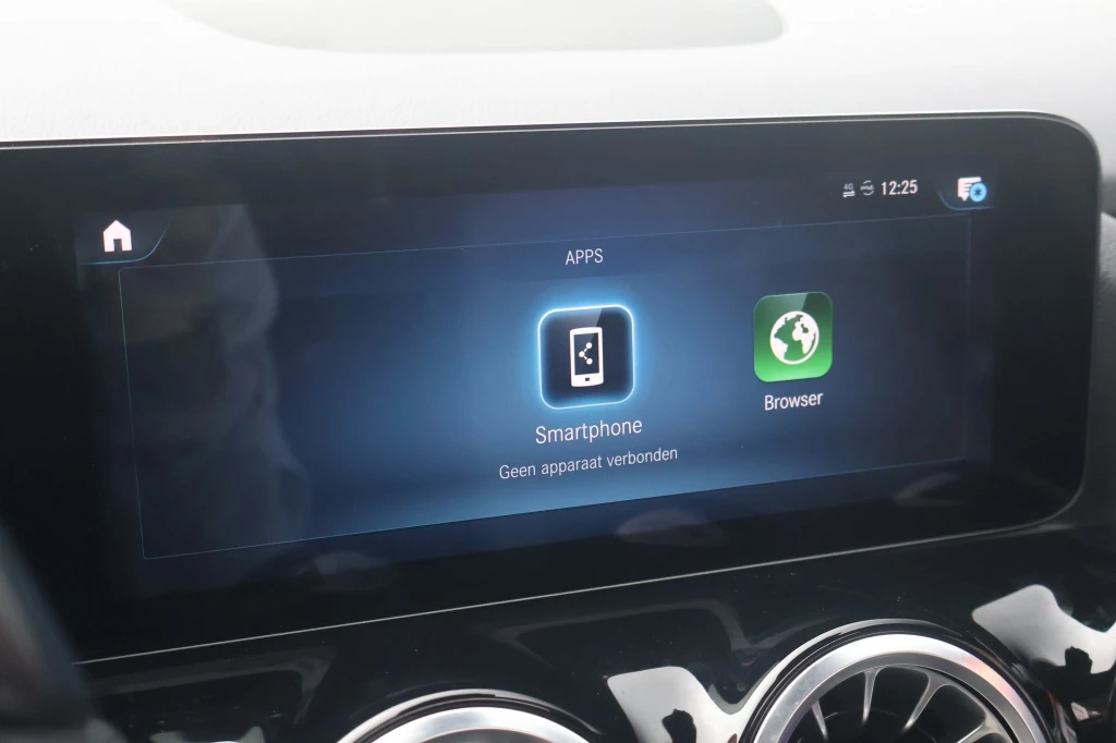 Mercedes-Benz EQA – foto 24