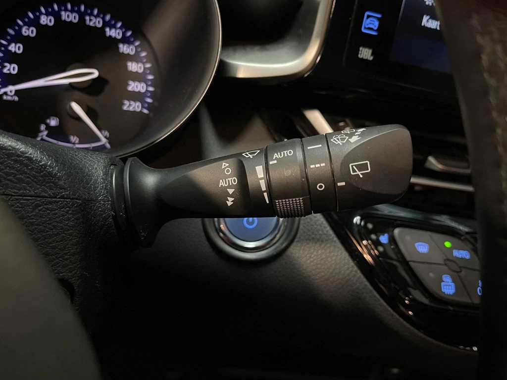 Toyota C-HR – foto 19