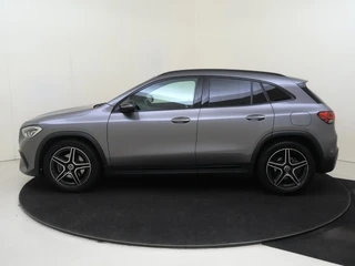 Mercedes-Benz GLA – thumbnail 2