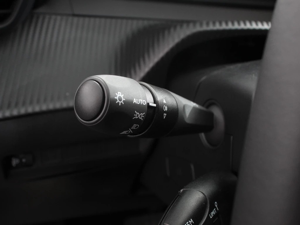 Peugeot e-208 – foto 20