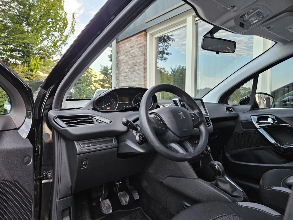 Peugeot 208 – foto 13