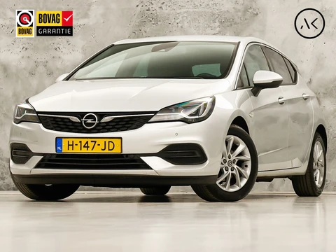 Opel Astra 1.2 Elegance (DIGITALE COCKPIT, APPLE CARPLAY, GROOT NAVI, CAMERA, CLIMATE, STUUR/STOELVERWARMING, SPORTSTOELEN, GETINT GLAS, TREKHAAK, ADAPTIVE CRUISE, NIEUWSTAAT)