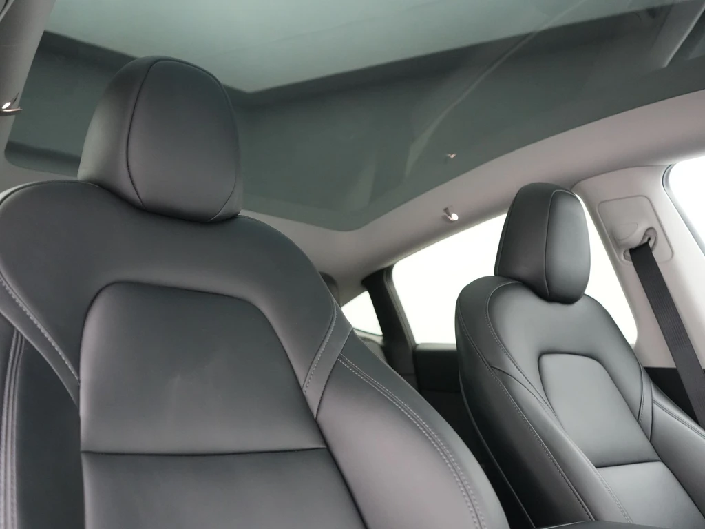 Tesla Model Y – foto 14