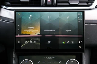 Jaguar F-PACE – thumbnail 31
