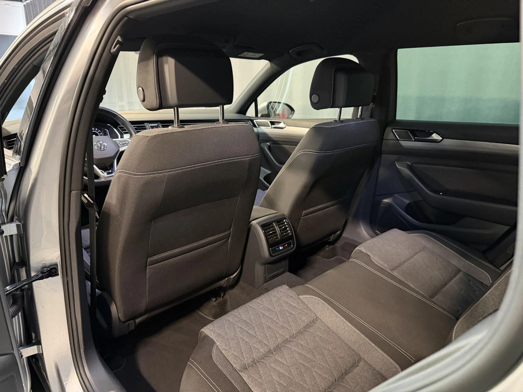 Volkswagen Passat – foto 37
