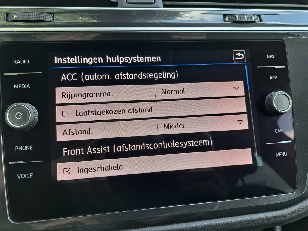 Volkswagen Tiguan – foto 8