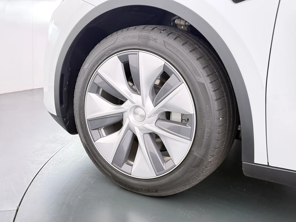 Tesla Model Y – foto 31