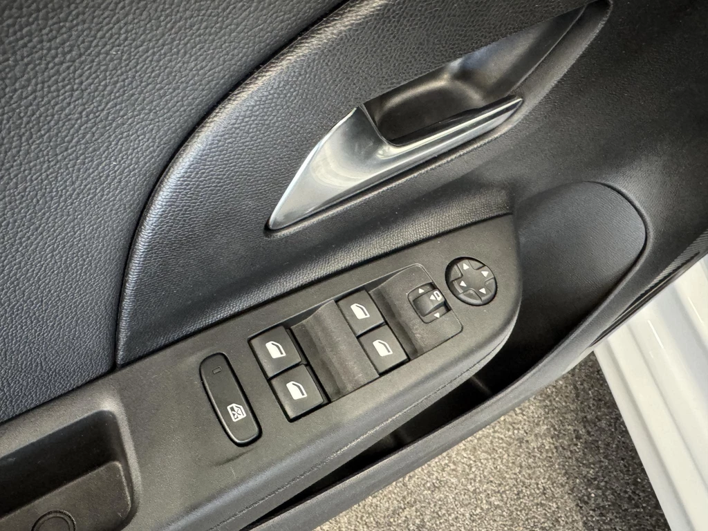 Opel Corsa – foto 13