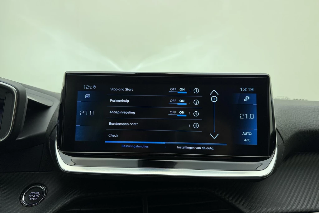 Peugeot 208 – foto 23