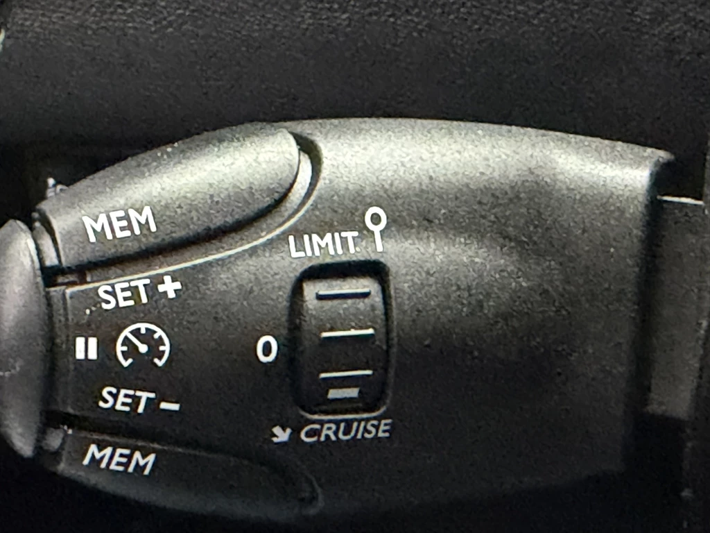 Peugeot e-2008 – foto 24