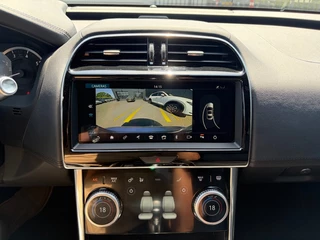 Jaguar XE – thumbnail 9