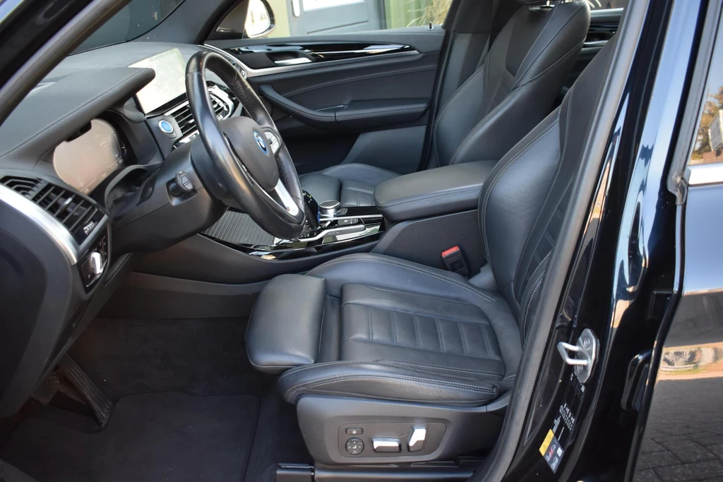 BMW iX3 – foto 7