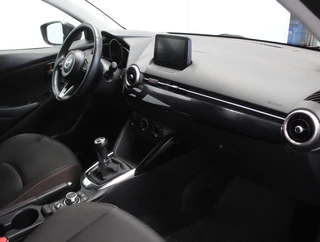 Mazda 2 – thumbnail 11