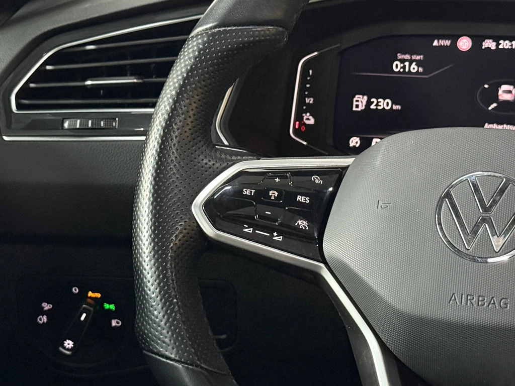 Volkswagen Tiguan – foto 18