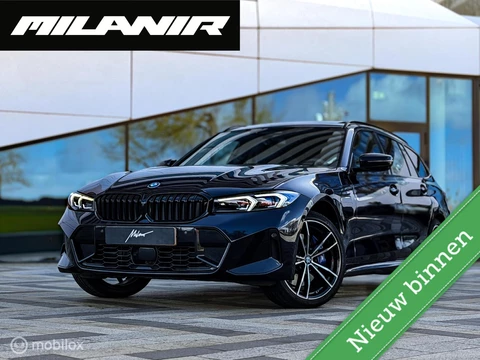 BMW 3-serie Touring 330e Xdrive M Sport |Pano|Carbon|HUD|H&K