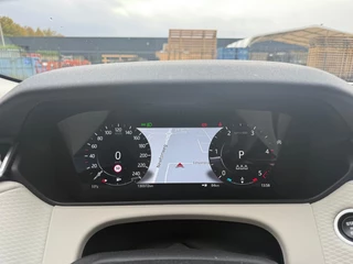 Land Rover Range Rover Velar – thumbnail 37