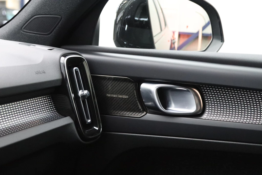 Volvo XC40 – foto 39