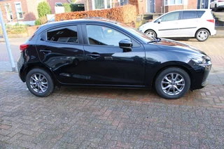Mazda 2 – thumbnail 6