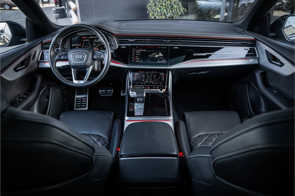 Audi SQ8 – foto 11