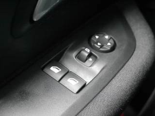 Peugeot 208 – thumbnail 20