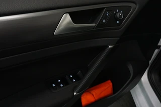 Volkswagen e-Golf – thumbnail 12