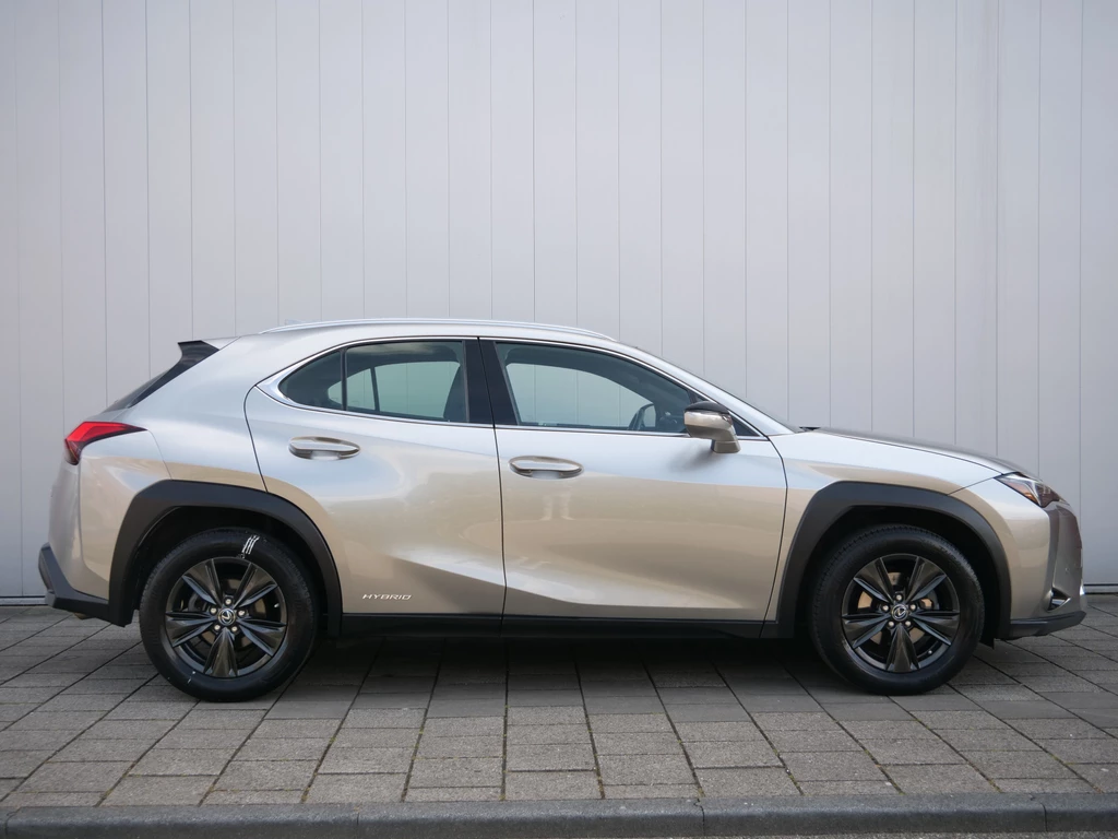 Lexus UX – foto 7