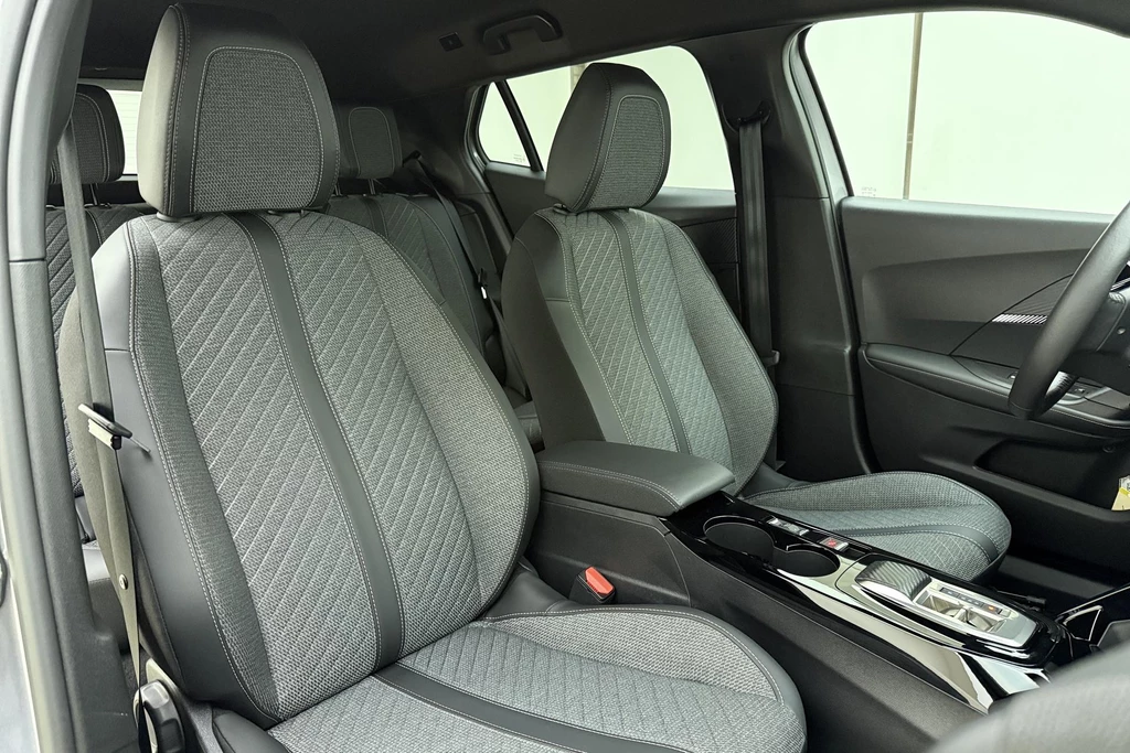 Peugeot e-2008 – foto 13