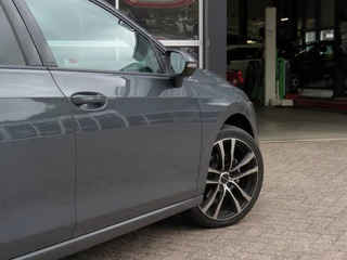 Volkswagen Golf – thumbnail 4