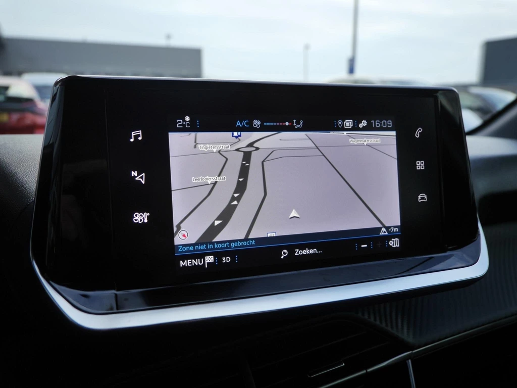 Peugeot 208 – foto 24