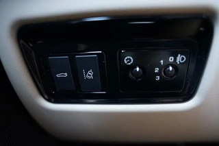 Jaguar XE – thumbnail 35