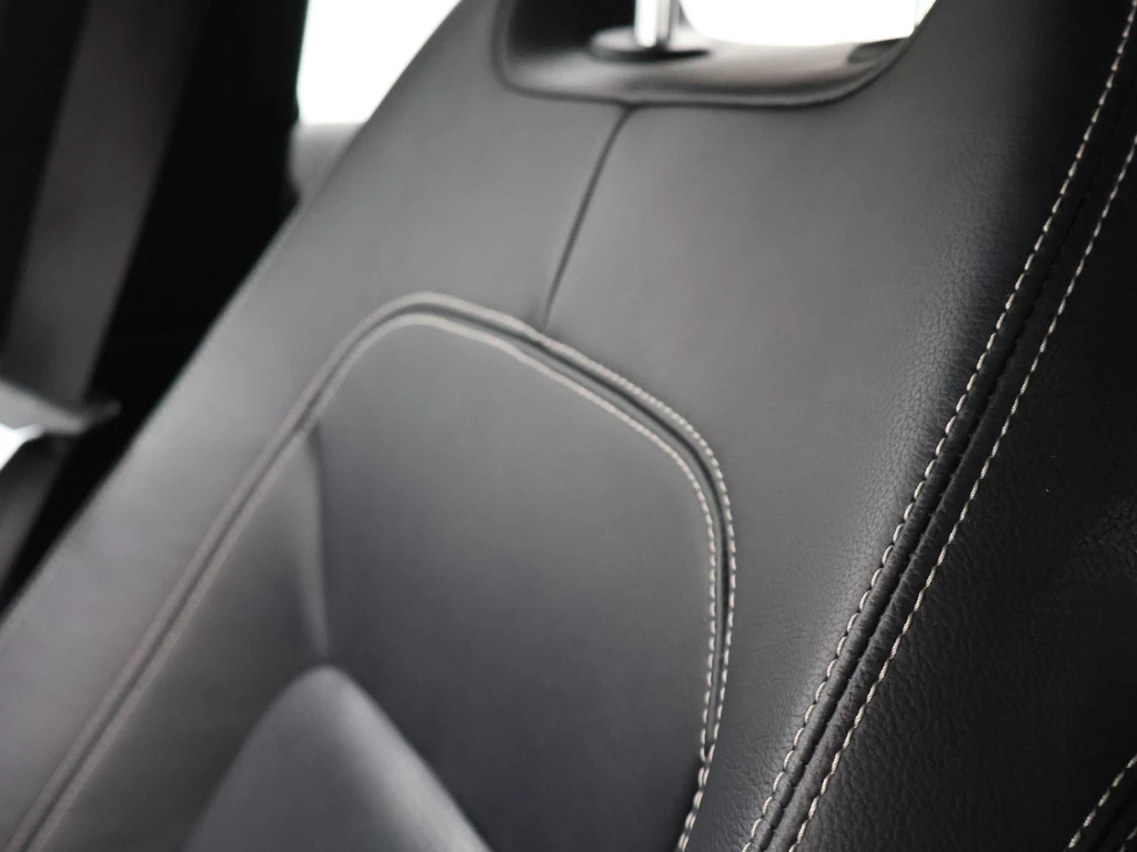 Jaguar E-PACE – foto 34