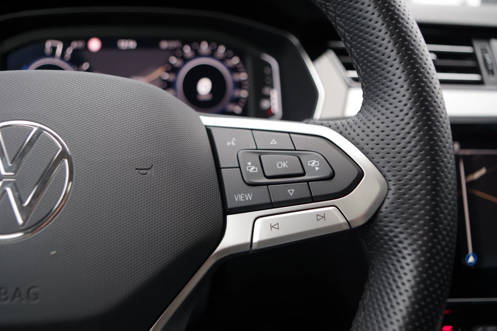 Volkswagen Passat – foto 21