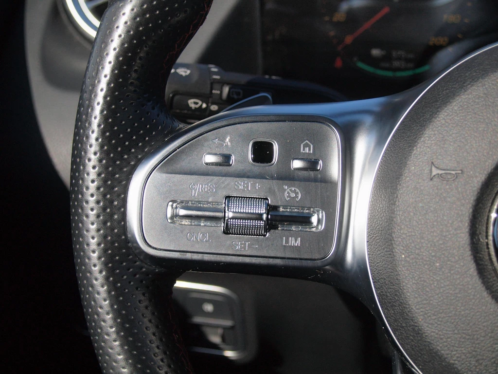 Mercedes-Benz EQA – foto 17