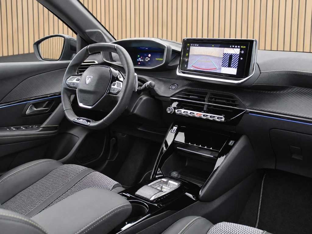 Peugeot 208 – foto 8