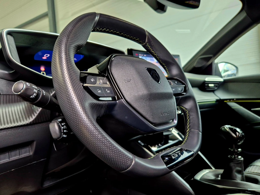 Peugeot 208 – foto 40