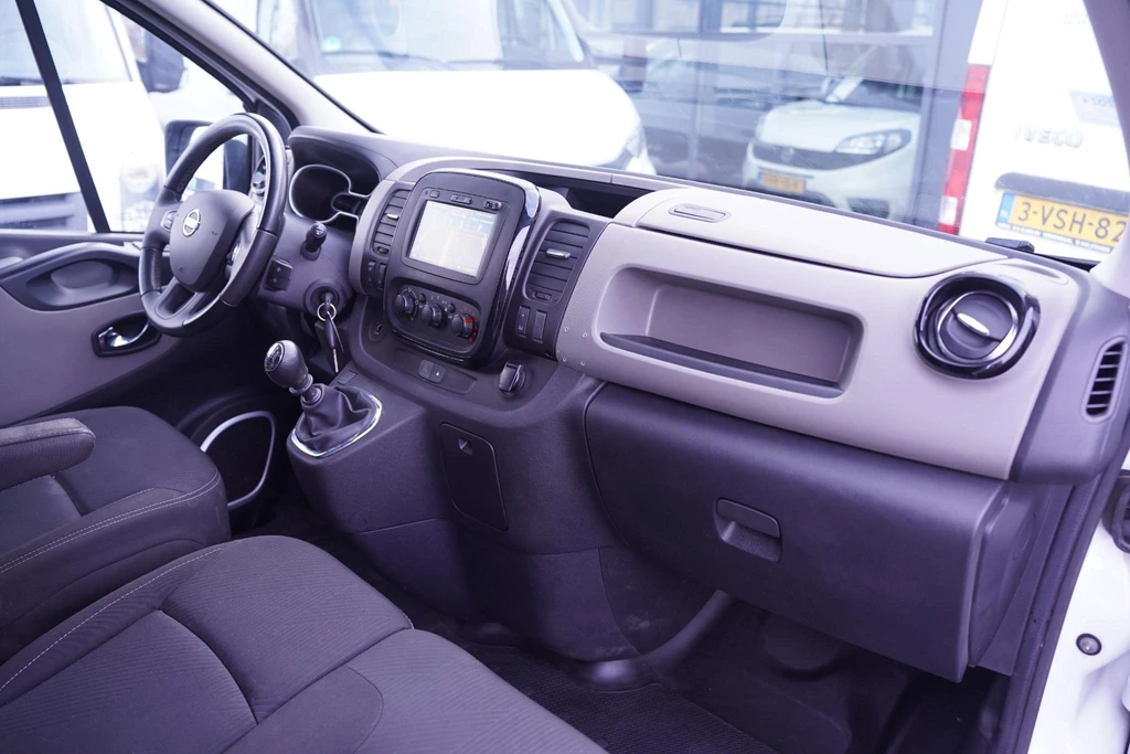 Nissan NV300 – foto 30