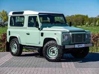 Land Rover Defender – thumbnail 12