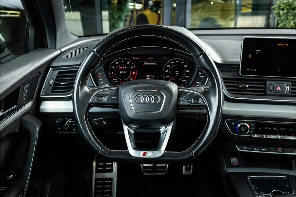 Audi SQ5 – foto 15