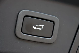 Land Rover Range Rover Velar – thumbnail 39