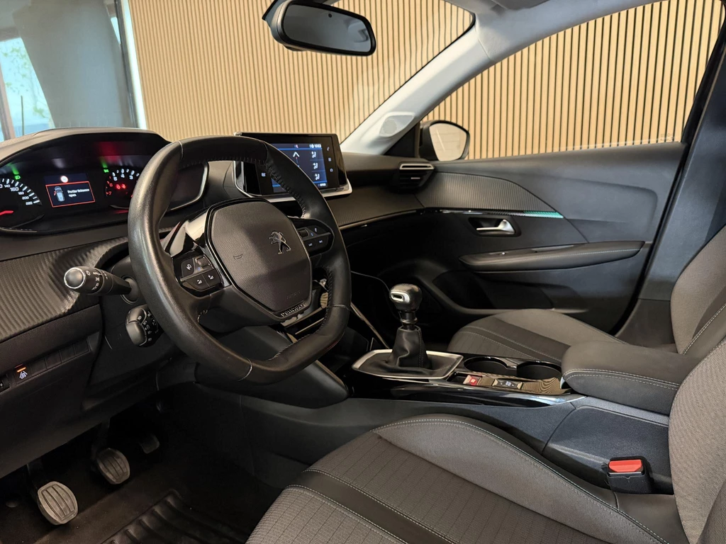 Peugeot 208 – foto 15