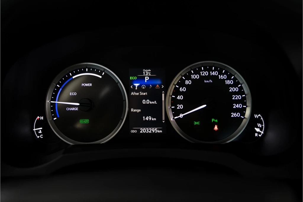 Lexus IS – foto 11