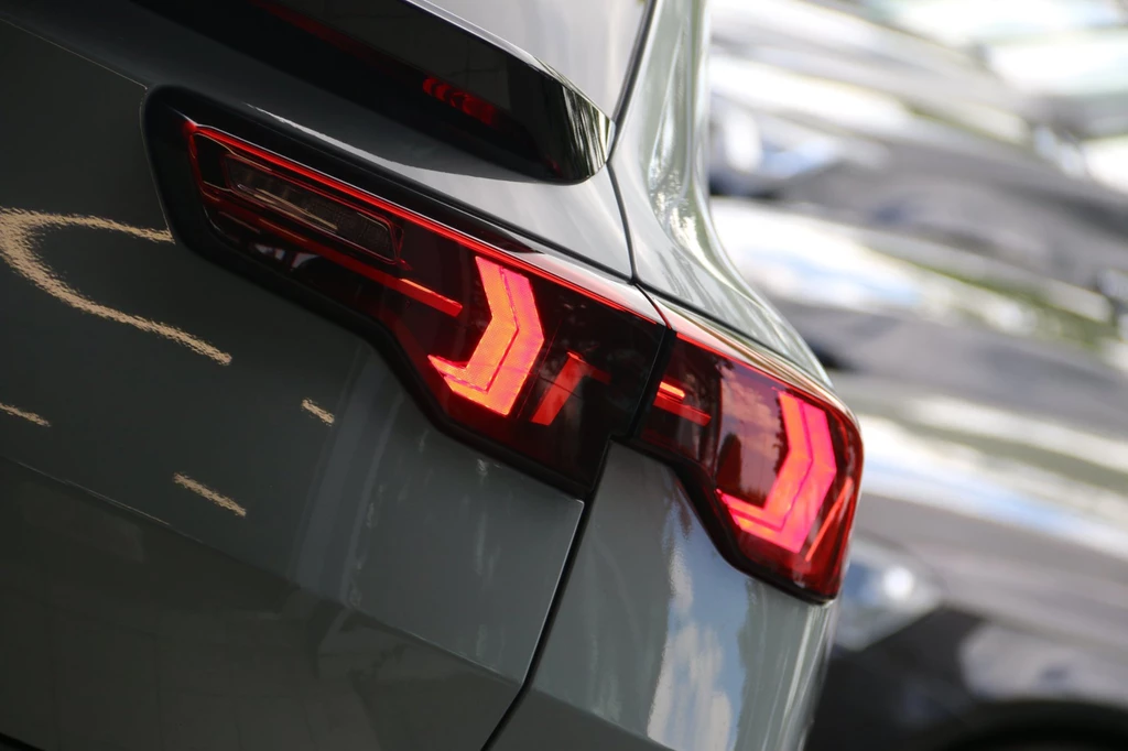 BMW iX2 – foto 8
