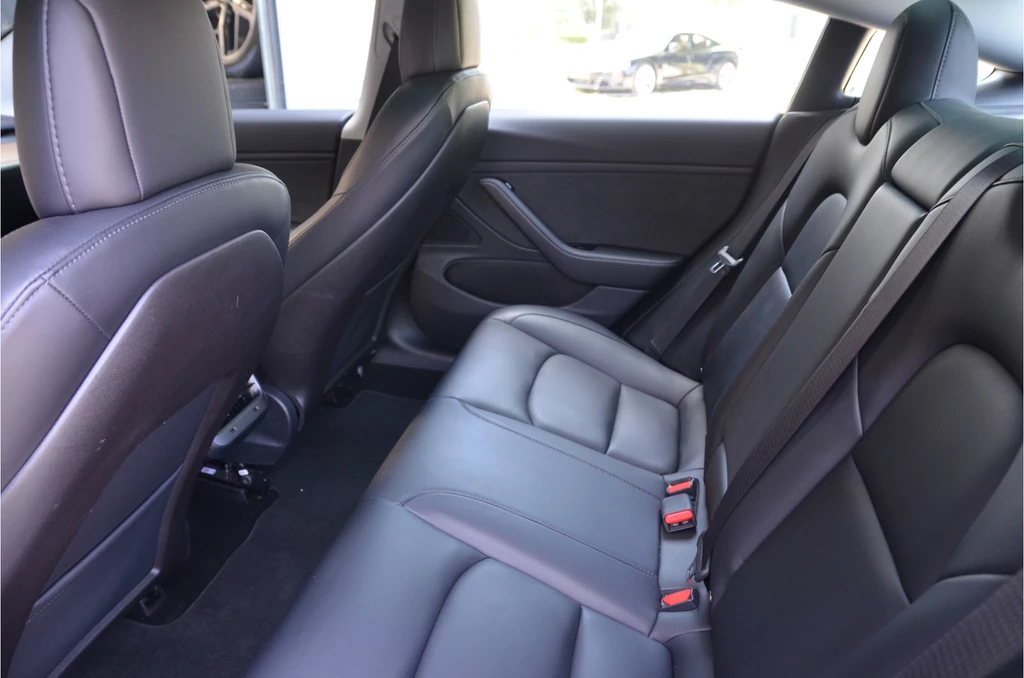 Tesla Model 3 – foto 12